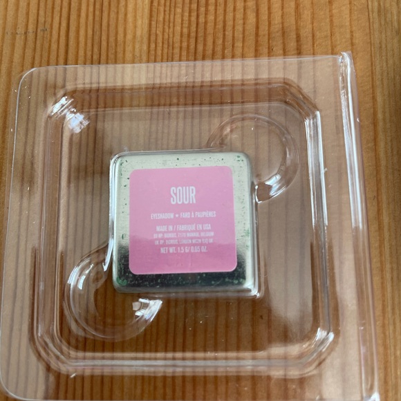 Jeffree Star Sour single eye shadow NWT - Picture 4 of 4